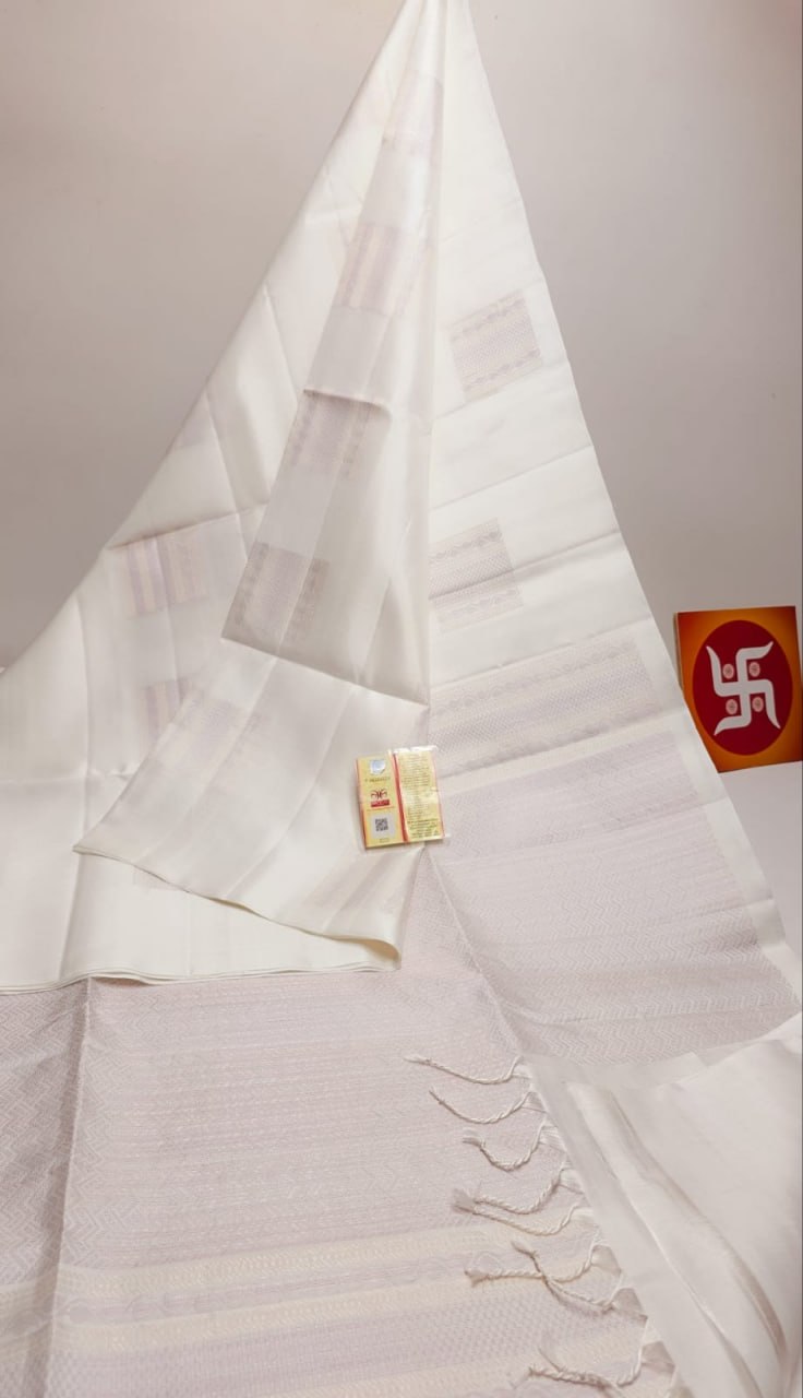Off-White Kanchipuram Silk Saree