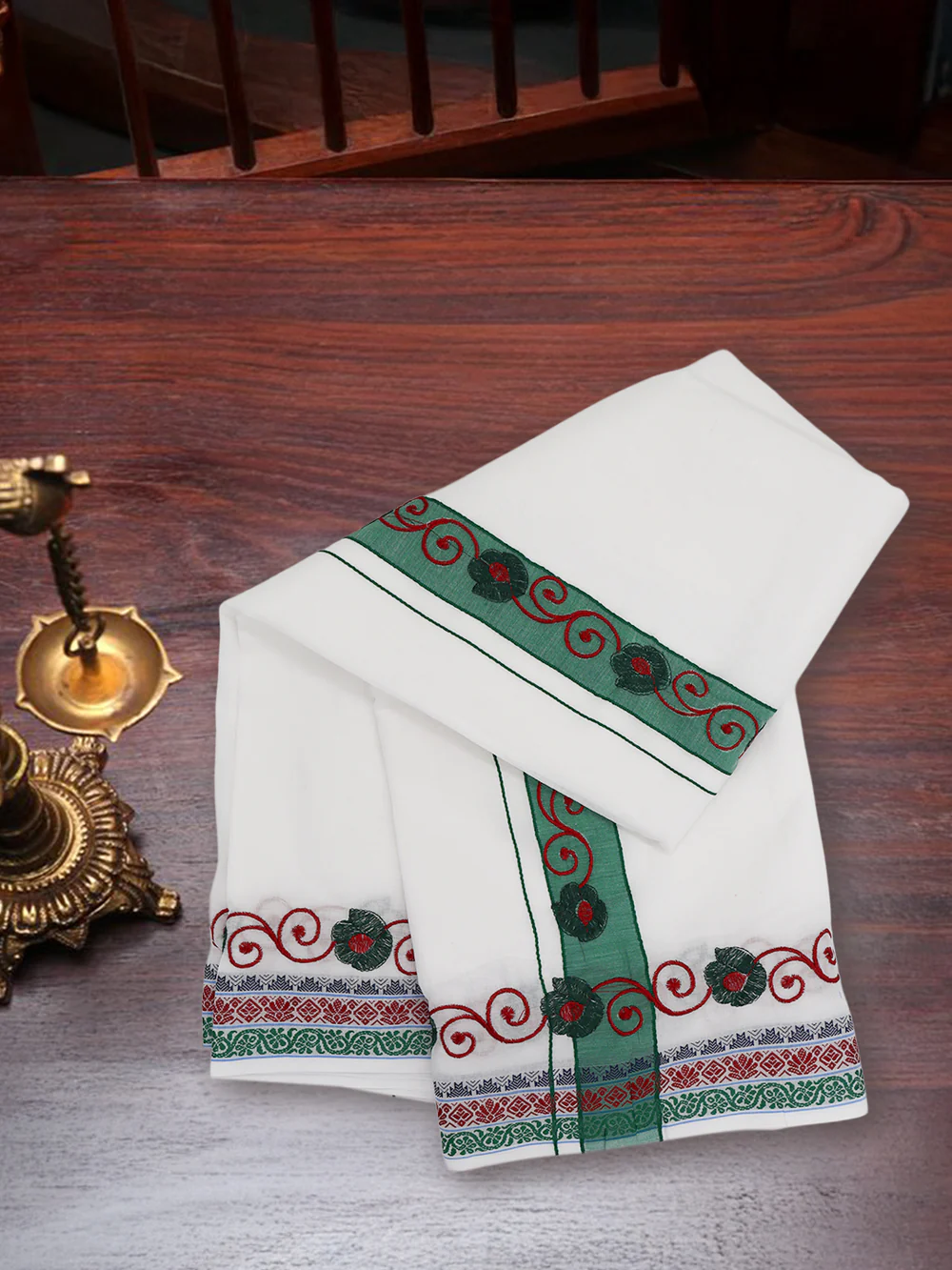 Men 100% Cotton Green Fancy Border