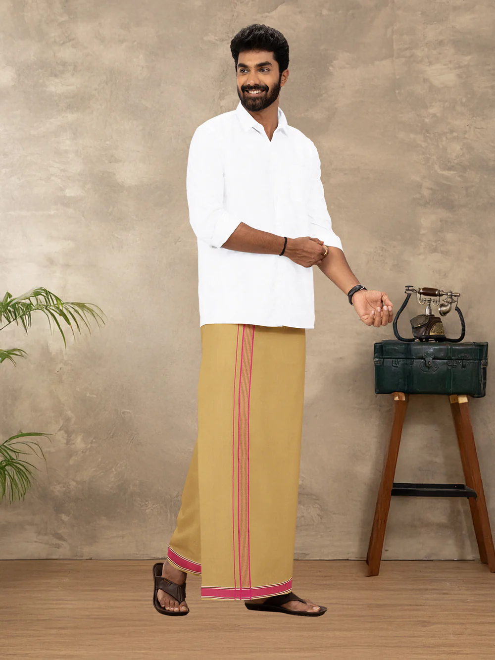 Men Cotton Blend Single Layer Kaavi Dhoti