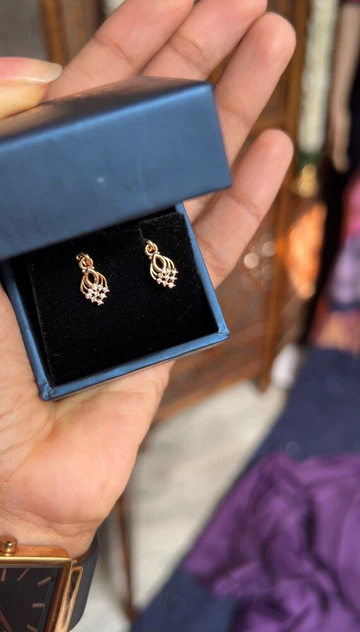 Bugadi Stone Earrings