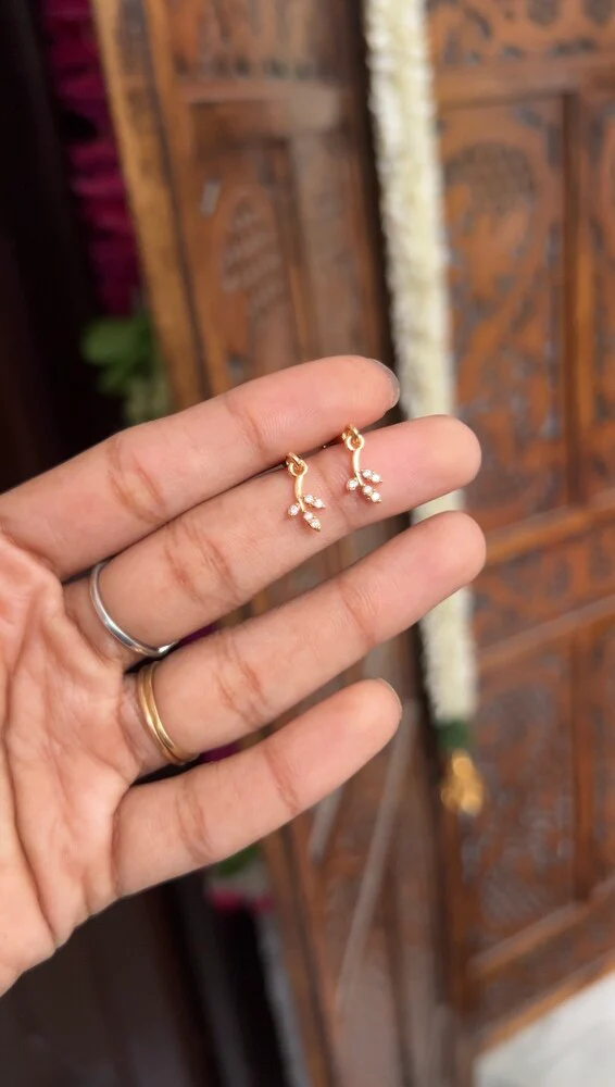 Bugadi Earrings - 3 Leafy
