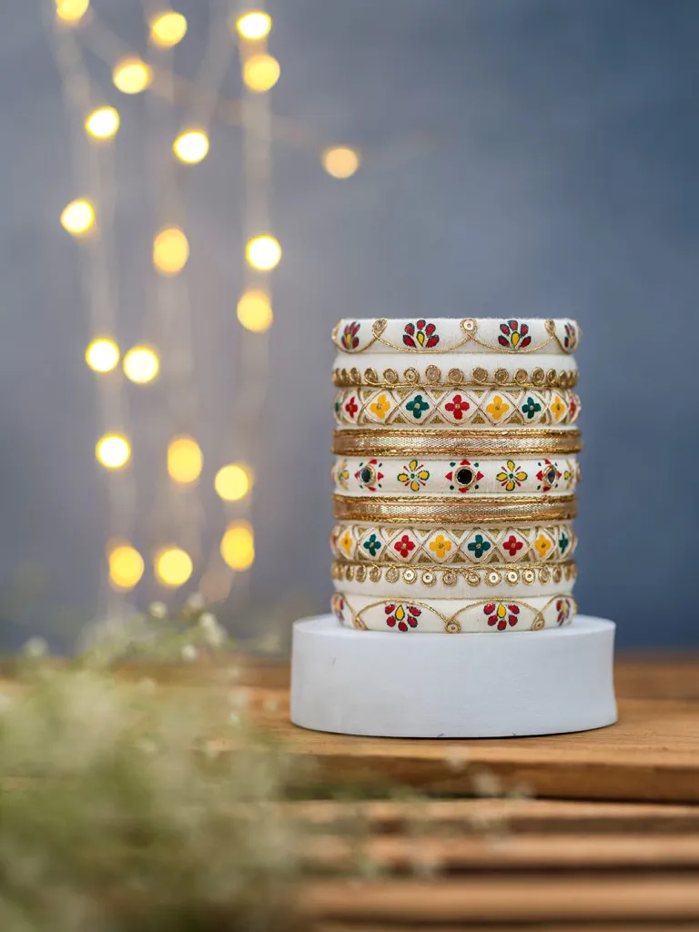 Rishvi Off White Handpainted Bangles