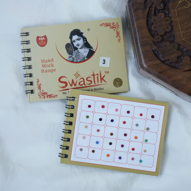 Plain Multicolour Fancy Velvet Bridal Bindis Sticker Kumkum Spiral Book