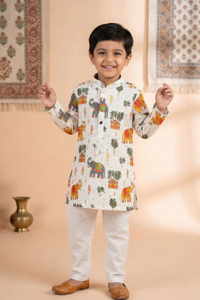 White Printed Kurta Pyjama Set with Elephant Motifs For Boys