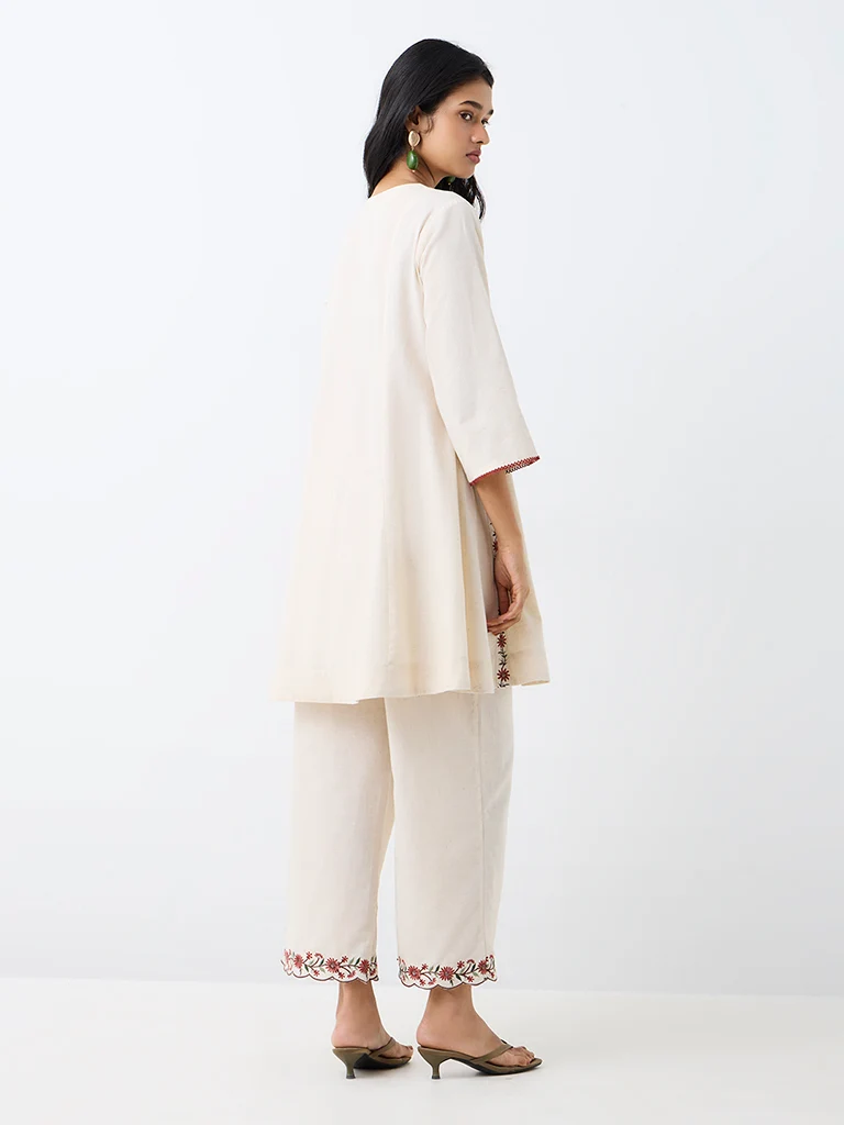 Utsa Off-White Floral Embroidered Cotton-Blend A-Line Kurta