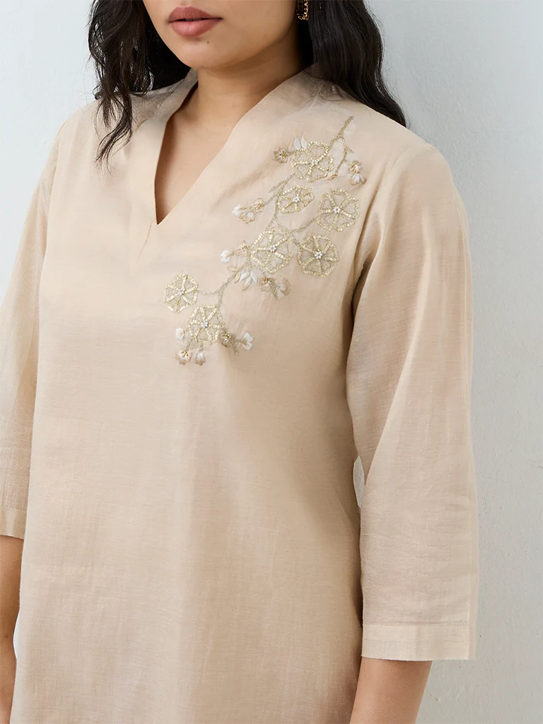 Diza Light Beige Floral Embellished Asymmetrical Kurta