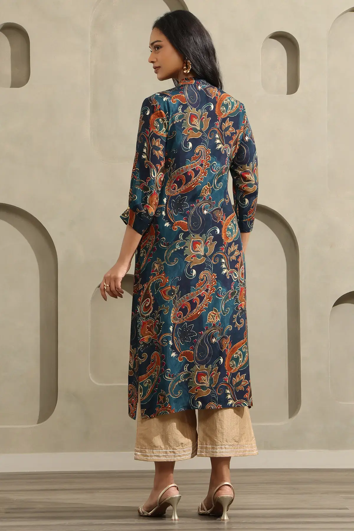 Blue Muslin Paisley Printed Kurta