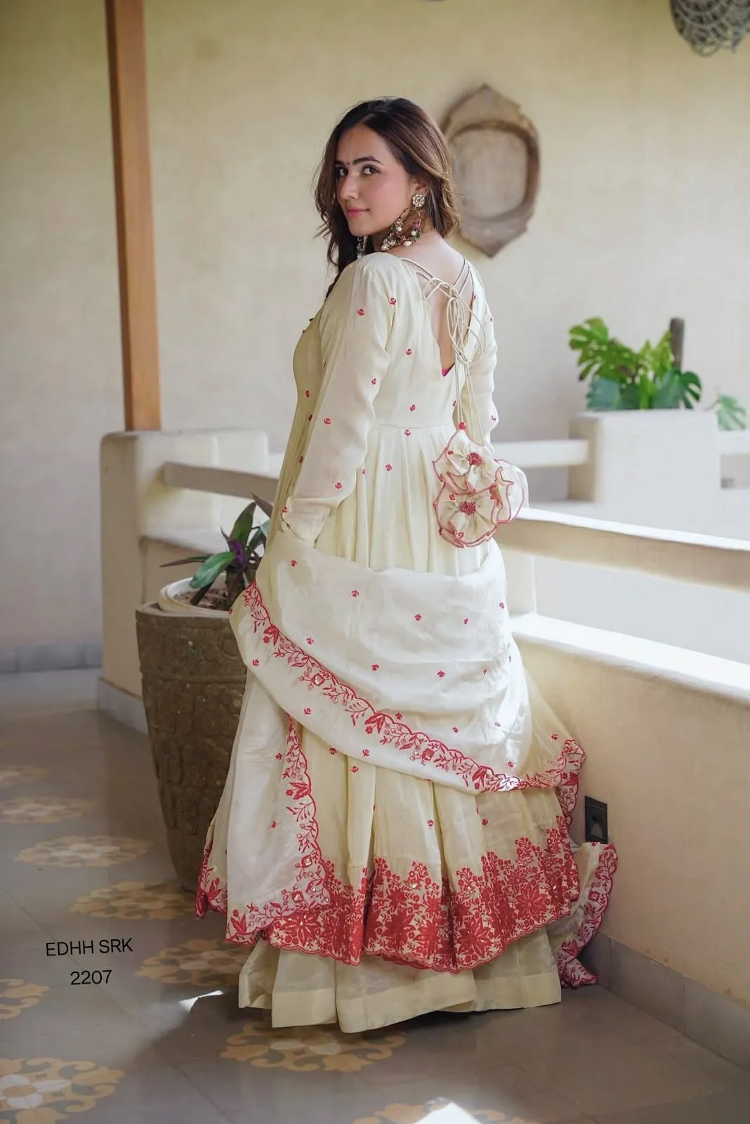 Elegant Diamond Silk Embroidered Anarkali Salwar Set with Dupatta