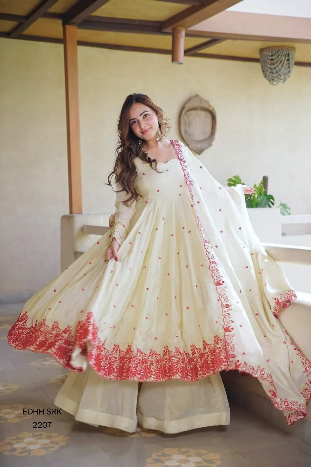 Elegant Diamond Silk Embroidered Anarkali Salwar Set with Dupatta