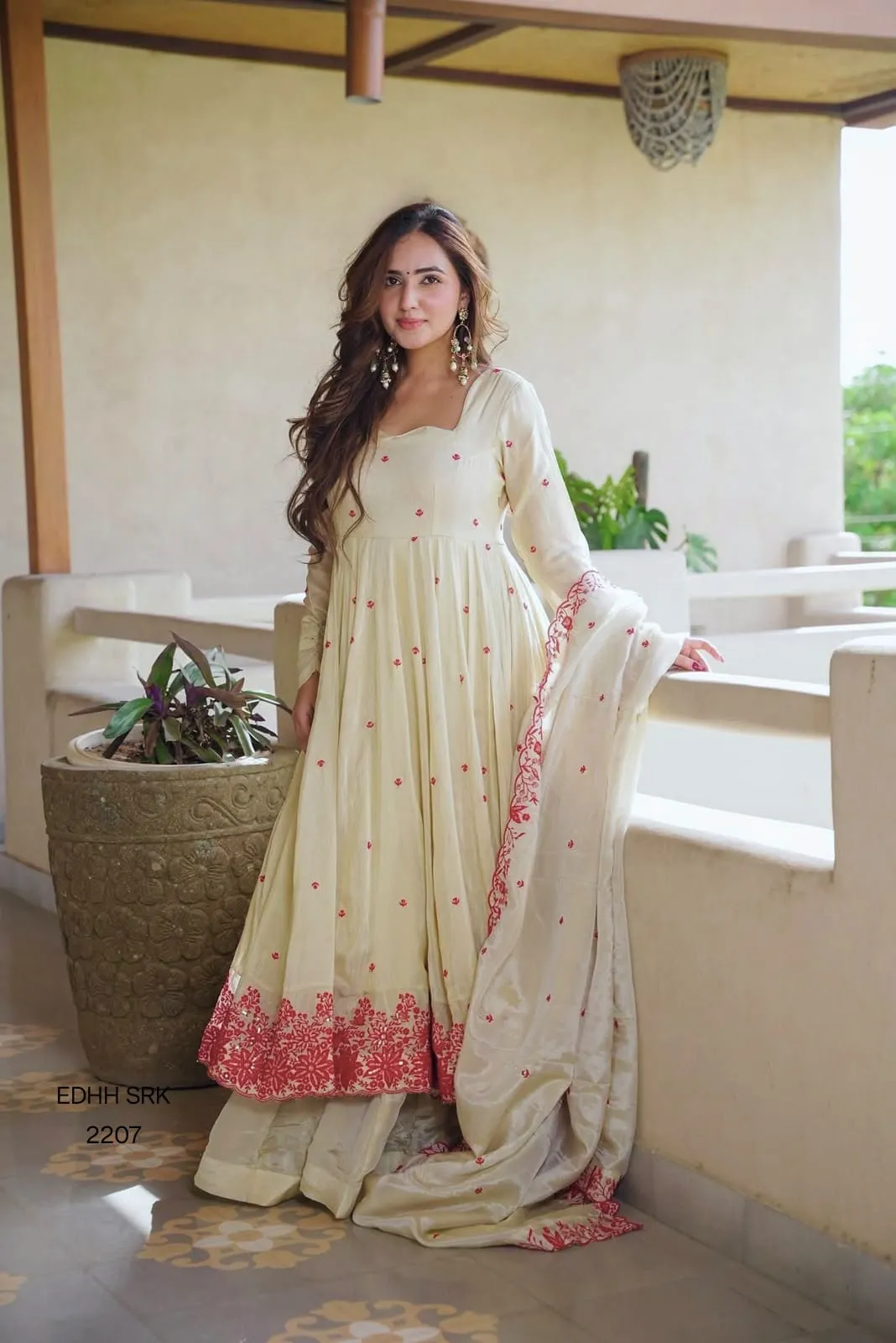 Elegant Diamond Silk Embroidered Anarkali Salwar Set with Dupatta