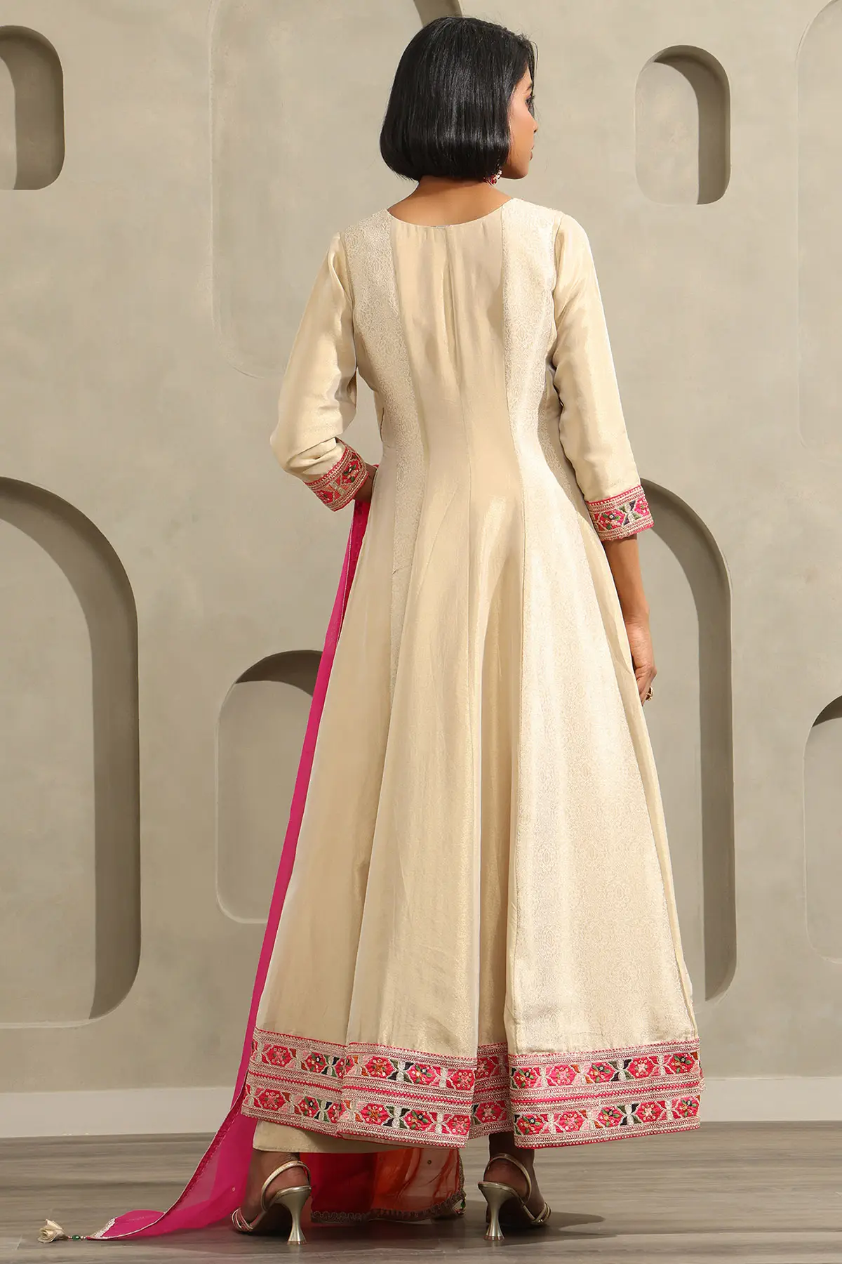 Cream Tissue Ethnic Motifs Zari Embroidered Salwar Suit With Sequins