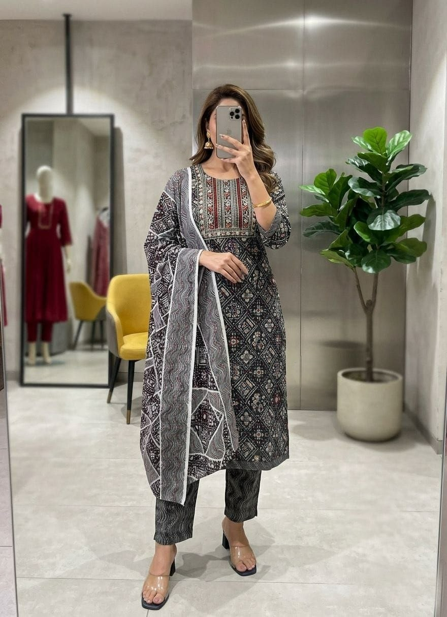 Black Mosaic Straight-Cut Kurti Set