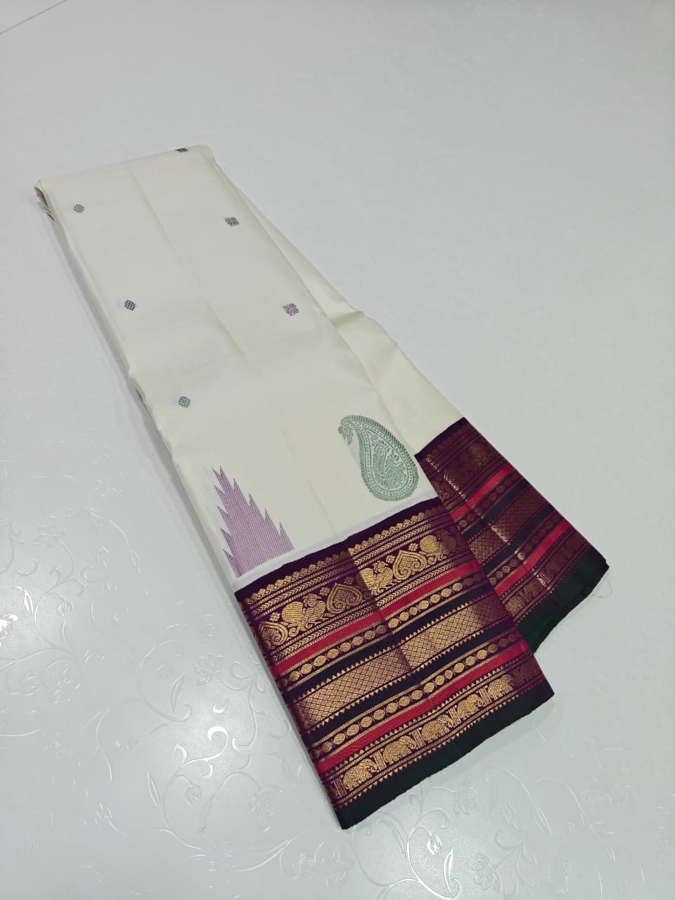Pearl White Temple Border Kanchipuram Silk Saree