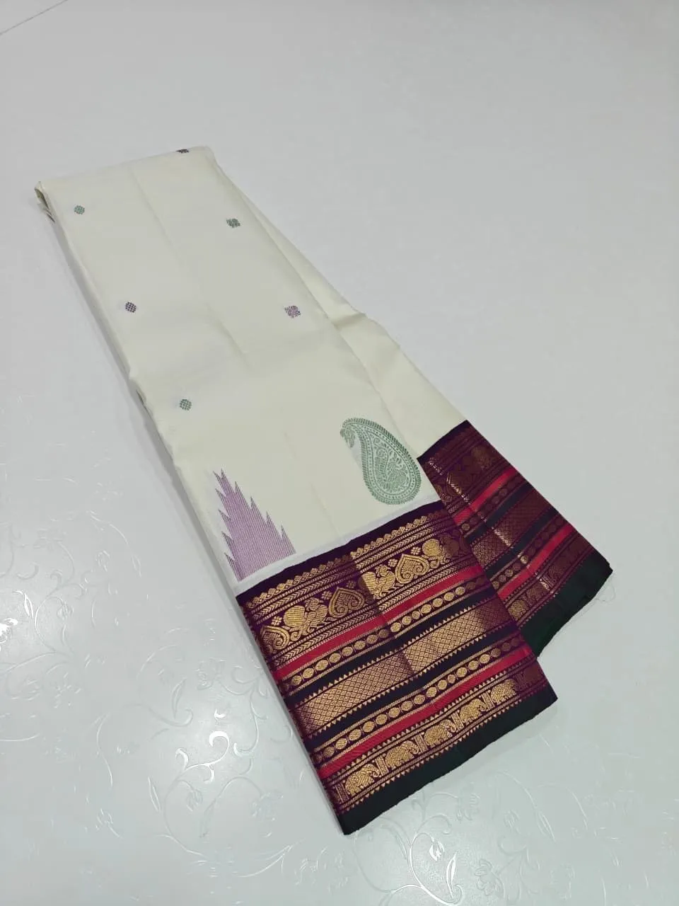 Pearl White Temple Border Kanchipuram Silk Saree