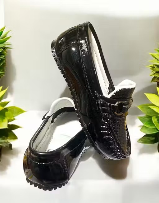 TRENDY PATERN KIDS LOAFER SHOES