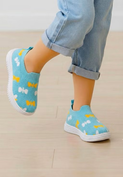 Kids Boys & Girls Comfortable Trending And Stylish Shoes