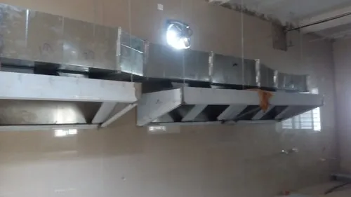 SS Hood With Duct Airflow Volume: 800 CFM