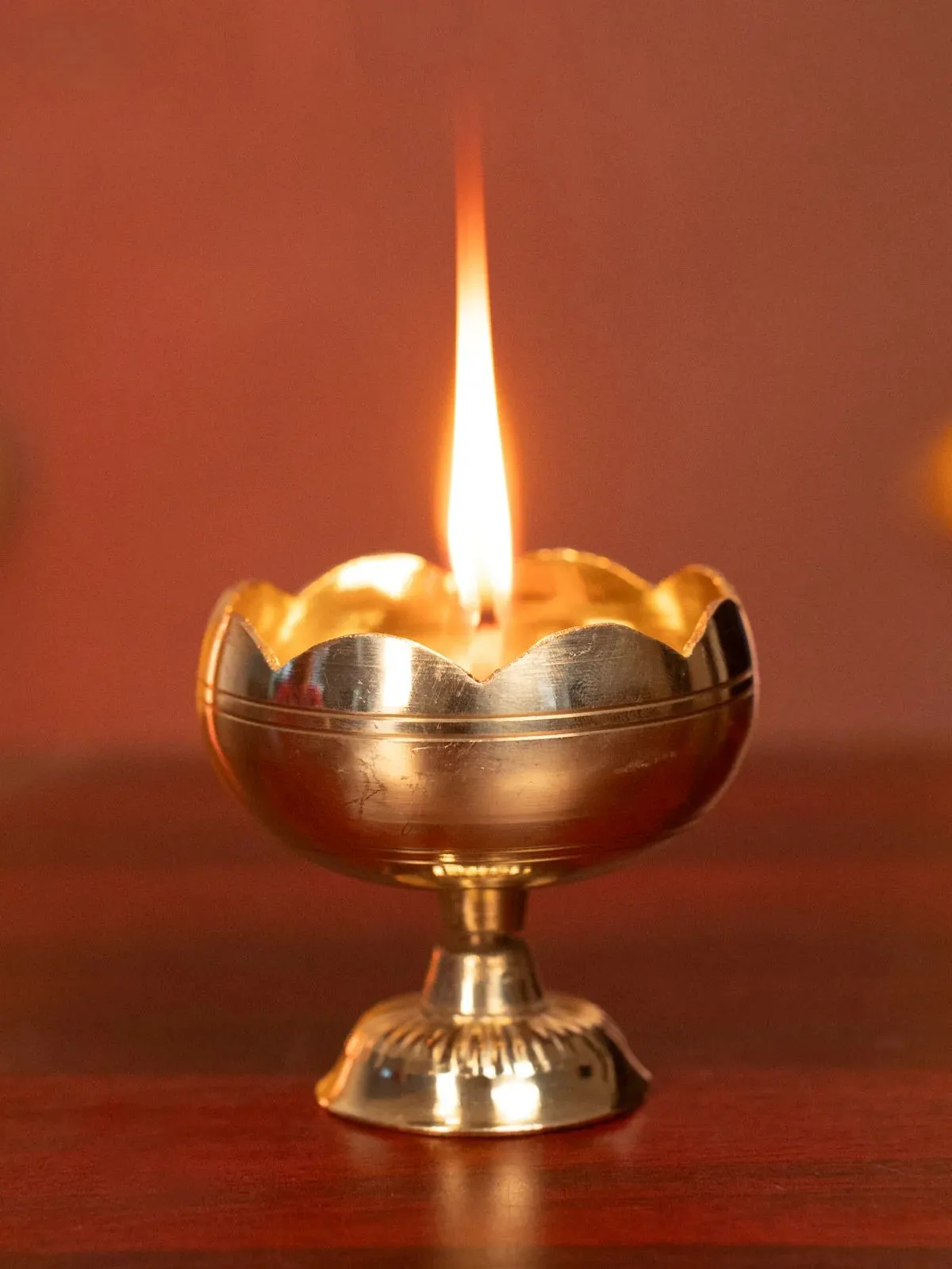 Brass Lotus Akhand Diya - 2.2 Inch - KH18206