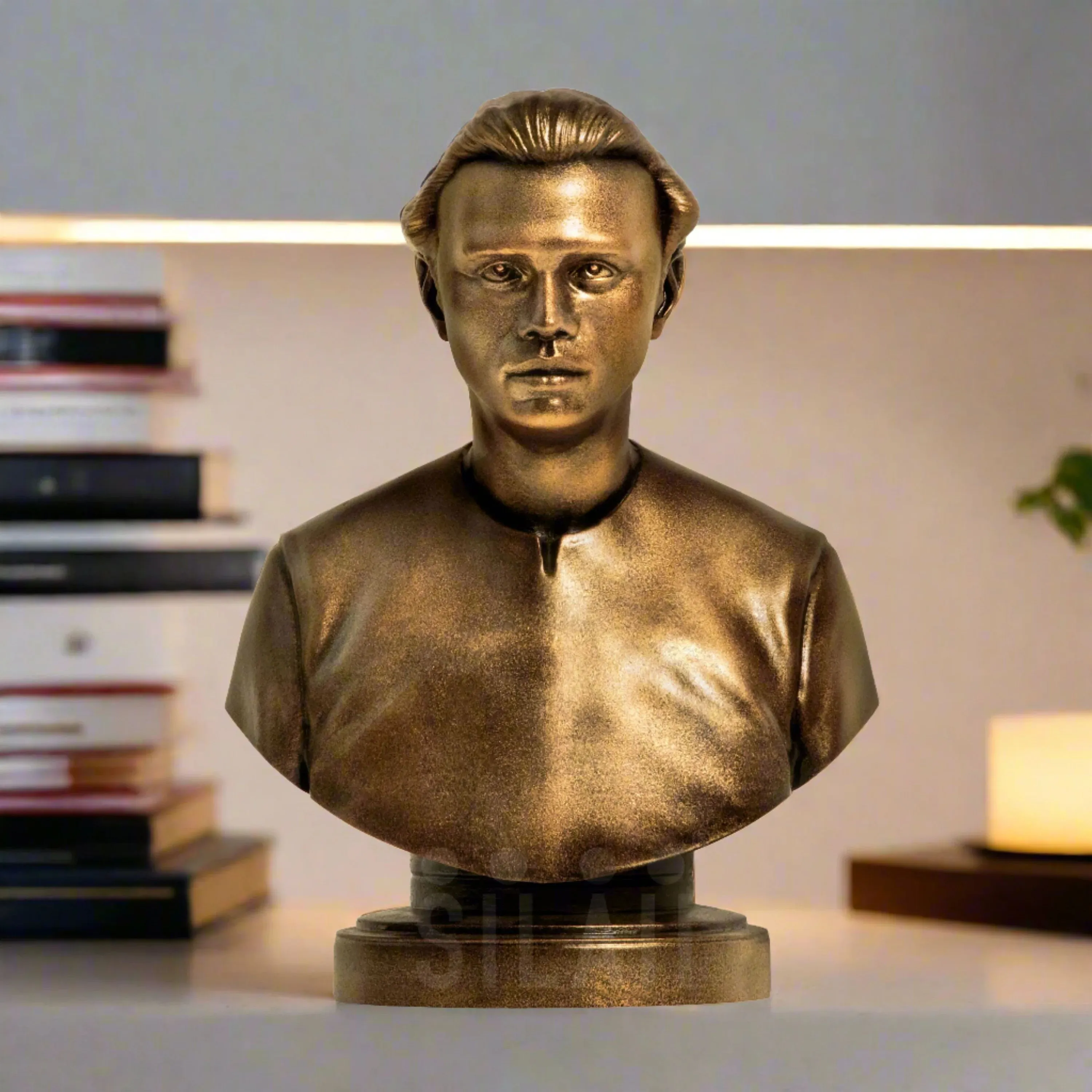 Pudhumaipithan  Sculpture