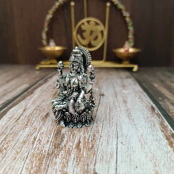 GS Antique Lakshmi Idol