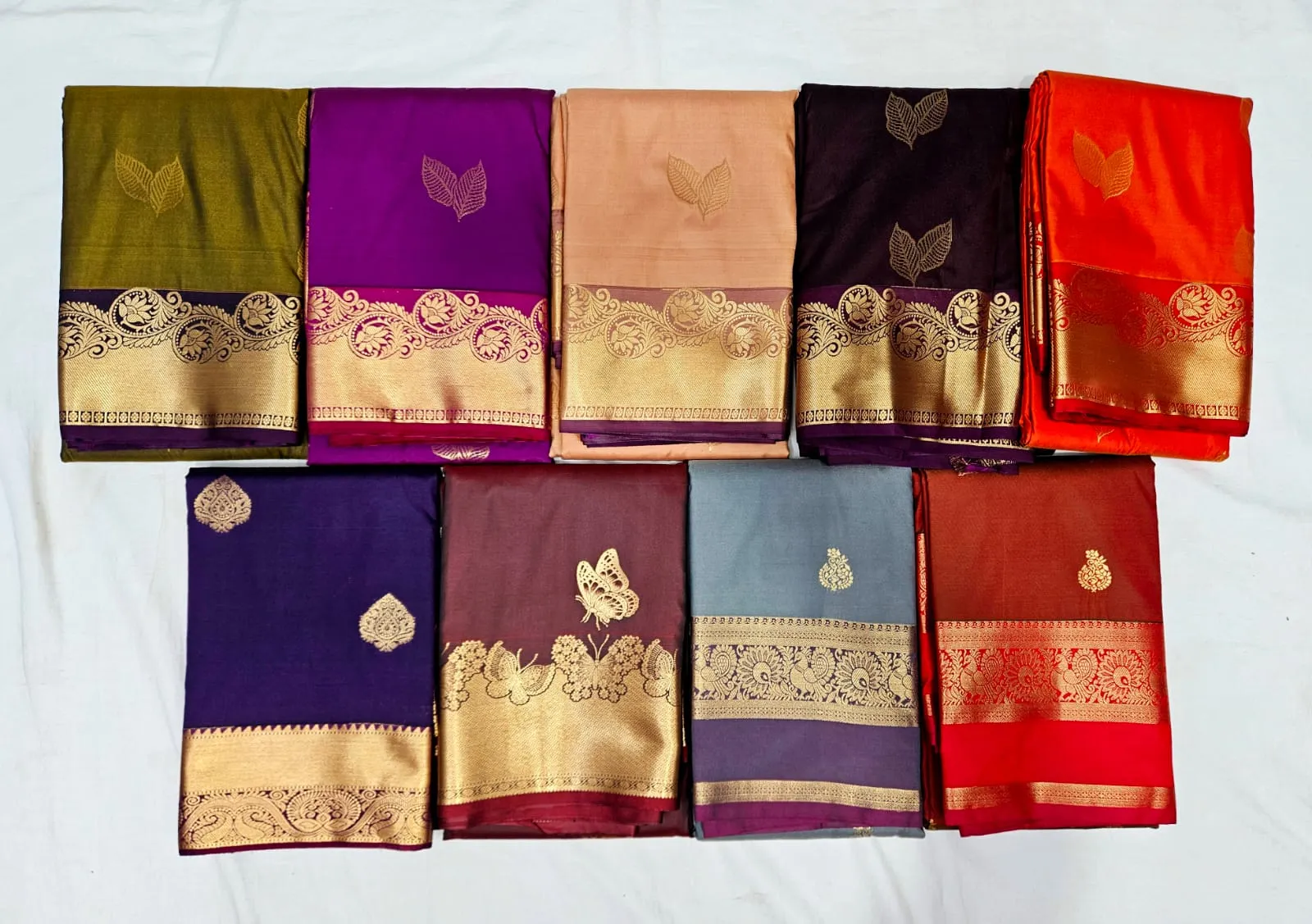 Traditional Contrast Border Saree Combo