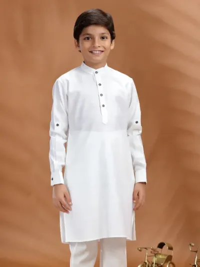 White festive cotton kurta for traditional vibe