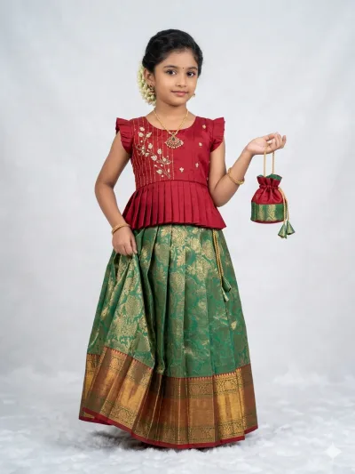 Maroon Green Designer Minipattu